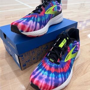 RARE! Brooks Run Happy limited Edition Tie-Dye
